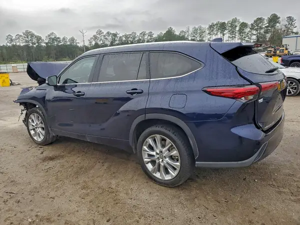 5TDYZRAH5LS017119 2020 TOYOTA HIGHLANDER - Image 2