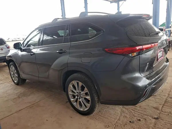 5TDYZRAH5LS030632 2020 TOYOTA HIGHLANDER - Image 2