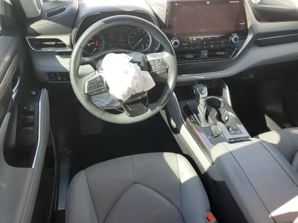 5TDYZRAH5MS058562 2021 TOYOTA HIGHLANDER - Image 8
