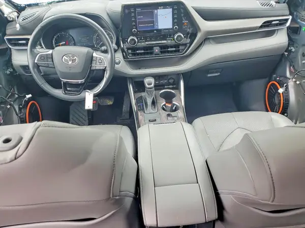 5TDYZRAH5MS084854 2021 TOYOTA HIGHLANDER - Image 8