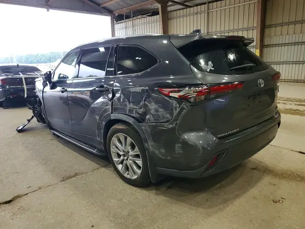 5TDYZRAH5MS516682 2021 TOYOTA HIGHLANDER - Image 2