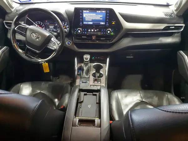 5TDYZRAH5MS516682 2021 TOYOTA HIGHLANDER - Image 8