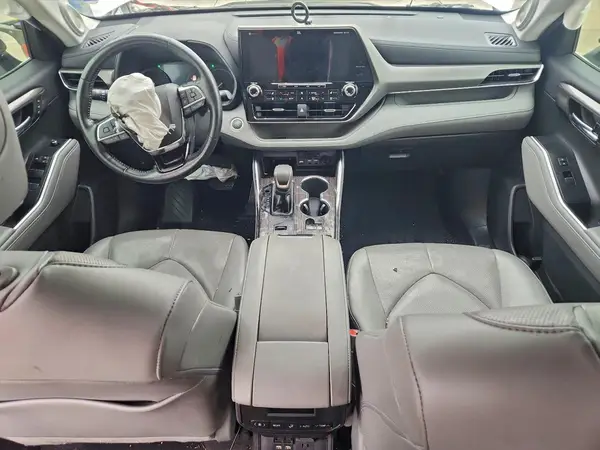 5TDYZRAH5MS528931 2021 TOYOTA HIGHLANDER - Image 8