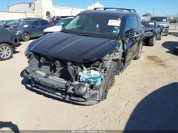 5TDYZRAH5NS105820 2022 TOYOTA HIGHLANDER - Image 2