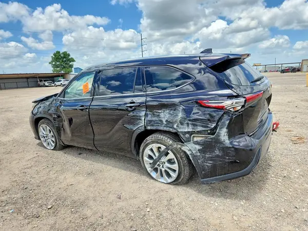 5TDYZRAH6LS003519 2020 TOYOTA HIGHLANDER - Image 2
