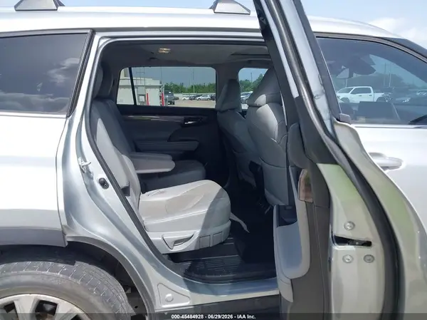 5TDYZRAH7LS002833 2020 TOYOTA HIGHLANDER - Image 8