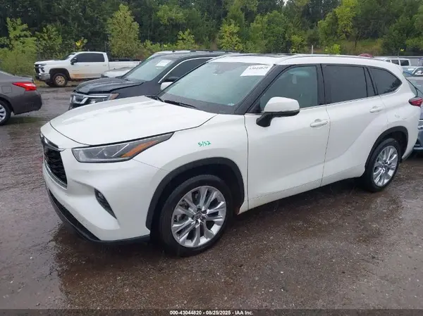 5TDYZRAH7LS024167 2020 TOYOTA HIGHLANDER - Image 2
