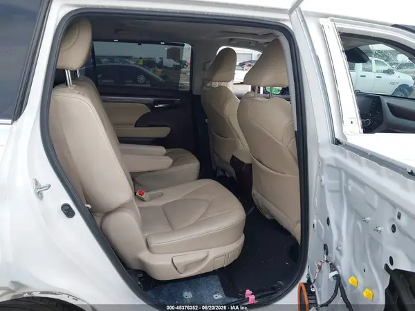 5TDYZRAH7LS027876 2020 TOYOTA HIGHLANDER - Image 8