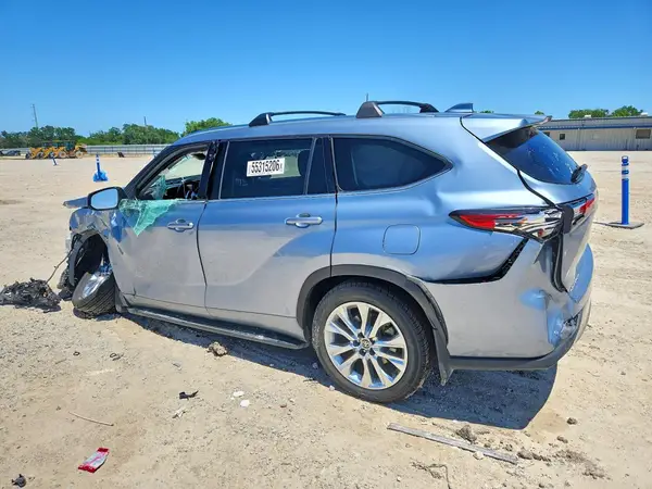 5TDYZRAH7LS029322 2020 TOYOTA HIGHLANDER - Image 2