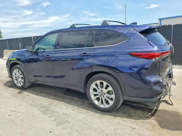 5TDYZRAH7MS527876 2021 TOYOTA HIGHLANDER - Image 2