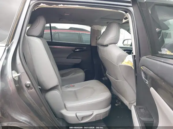 5TDYZRAH8LS009368 2020 TOYOTA HIGHLANDER - Image 8