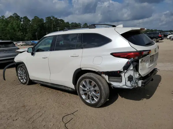 5TDYZRAH8LS029944 2020 TOYOTA HIGHLANDER - Image 2