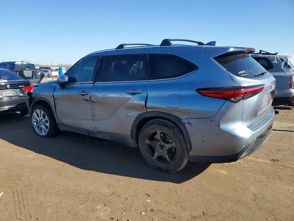 5TDYZRAH8MS037351 2021 TOYOTA HIGHLANDER - Image 2