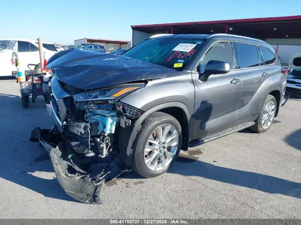 5TDYZRAH8MS039844 2021 TOYOTA HIGHLANDER - Image 2
