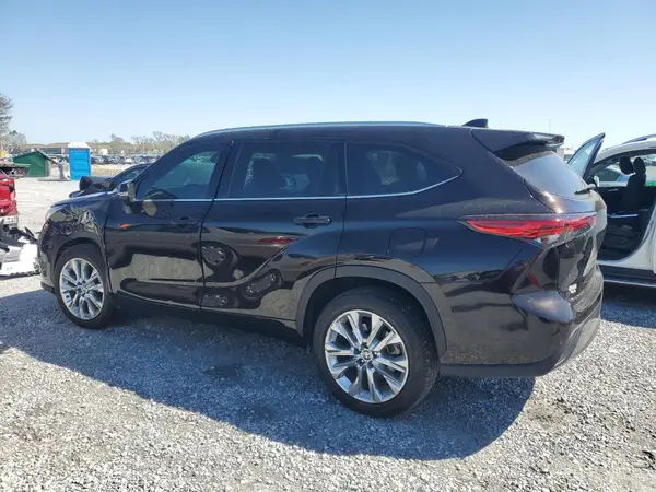 5TDYZRAH8MS050939 2021 TOYOTA HIGHLANDER - Image 2