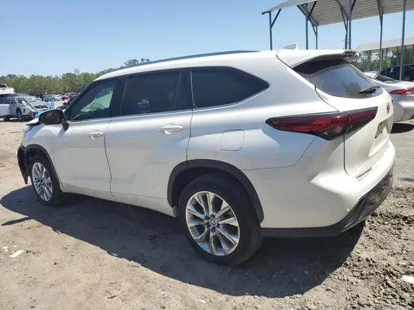 5TDYZRAH8MS077333 2021 TOYOTA HIGHLANDER - Image 2