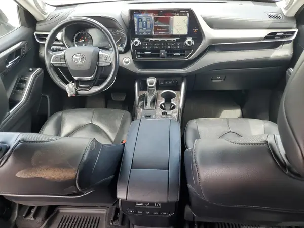 5TDYZRAH8MS536148 2021 TOYOTA HIGHLANDER - Image 8
