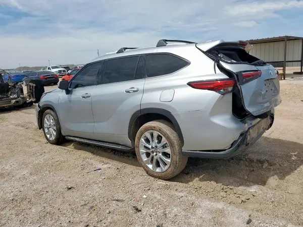 5TDYZRAH9LS027605 2020 TOYOTA HIGHLANDER - Image 2