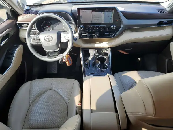 5TDYZRAH9MS033891 2021 TOYOTA HIGHLANDER - Image 8