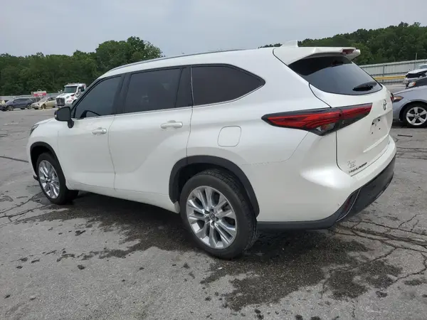 5TDYZRAH9MS042591 2021 TOYOTA HIGHLANDER - Image 2