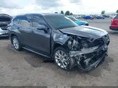 5TDYZRAH9MS521562 2021 TOYOTA HIGHLANDER