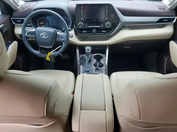 5TDYZRAH9MS522002 2021 TOYOTA HIGHLANDER - Image 8