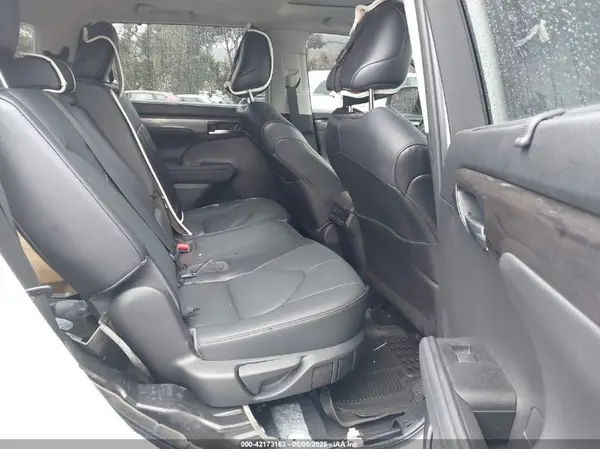 5TDYZRAH9NS115217 2022 TOYOTA HIGHLANDER - Image 8