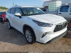 5TDYZRAH9NS542025 2022 TOYOTA HIGHLANDER