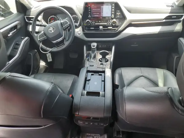 5TDYZRAH9NS559052 2022 TOYOTA HIGHLANDER - Image 8
