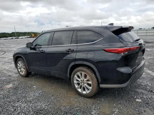 5TDYZRAHXMS530237 2021 TOYOTA HIGHLANDER - Image 2