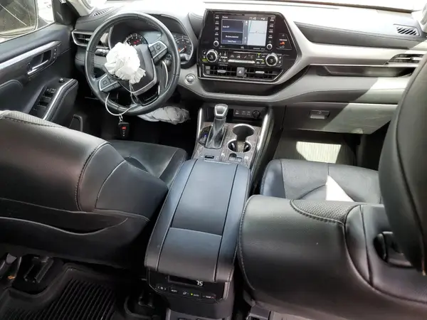 5TDYZRAHXNS107031 2022 TOYOTA HIGHLANDER - Image 8