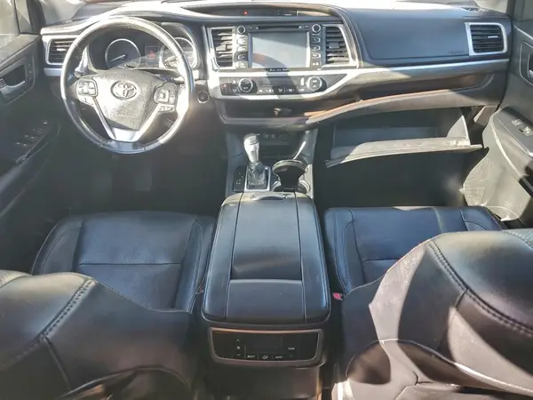 5TDYZRFH0HS208348 2017 TOYOTA HIGHLANDER - Image 8