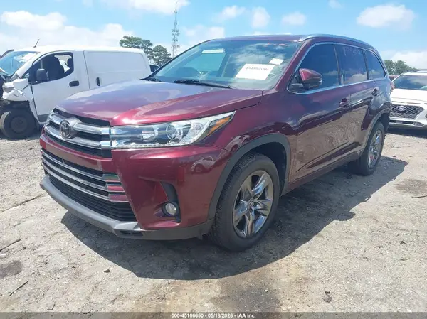 5TDYZRFH0HS226199 2017 TOYOTA HIGHLANDER - Image 2