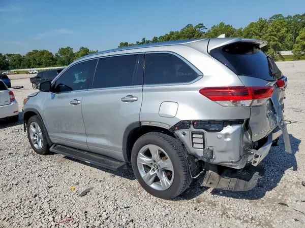 5TDYZRFH0JS236513 2018 TOYOTA HIGHLANDER - Image 2