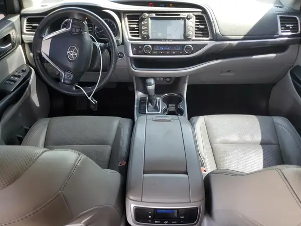 5TDYZRFH0JS246961 2018 TOYOTA HIGHLANDER - Image 8