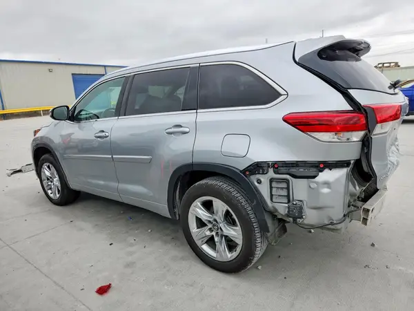 5TDYZRFH0JS247172 2018 TOYOTA HIGHLANDER - Image 2