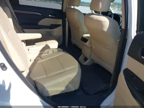 5TDYZRFH0JS251383 2018 TOYOTA HIGHLANDER - Image 8
