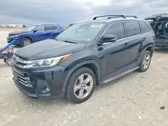 5TDYZRFH0JS260665 2018 TOYOTA HIGHLANDER
