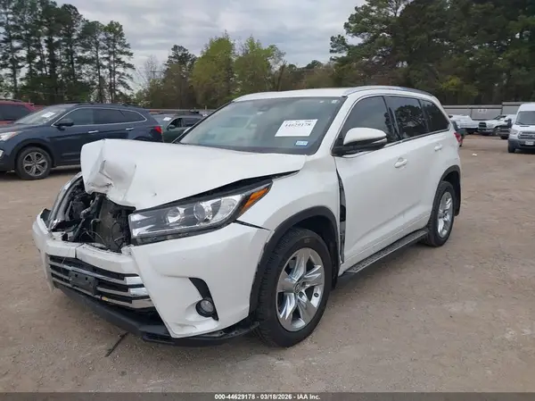 5TDYZRFH0JS271102 2018 TOYOTA HIGHLANDER - Image 2