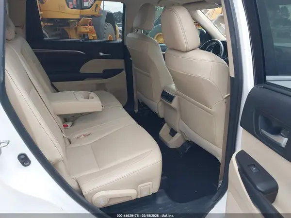 5TDYZRFH0JS271102 2018 TOYOTA HIGHLANDER - Image 8