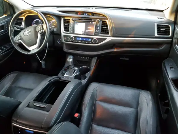 5TDYZRFH0KS294574 2019 TOYOTA HIGHLANDER - Image 8