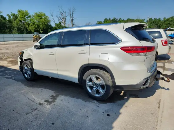 5TDYZRFH0KS301975 2019 TOYOTA HIGHLANDER - Image 2
