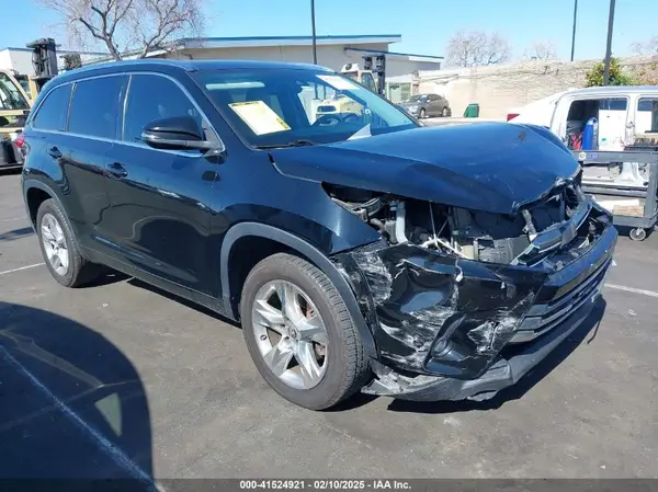 5TDYZRFH0KS305699 2019 TOYOTA HIGHLANDER - Image 1