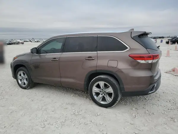 5TDYZRFH1HS199966 2017 TOYOTA HIGHLANDER - Image 2