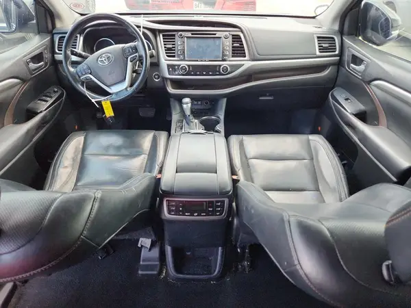 5TDYZRFH1HS200226 2017 TOYOTA HIGHLANDER - Image 8