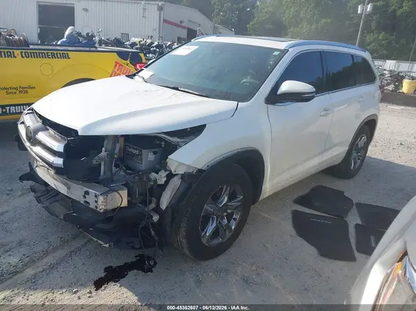 5TDYZRFH1HS219021 2017 TOYOTA HIGHLANDER - Image 2