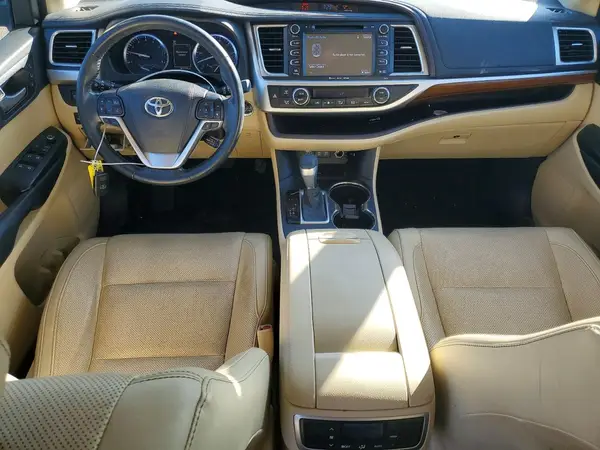 5TDYZRFH1HS221139 2017 TOYOTA HIGHLANDER - Image 8