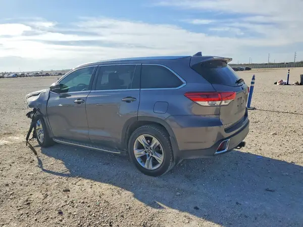 5TDYZRFH1HS231086 2017 TOYOTA HIGHLANDER - Image 2