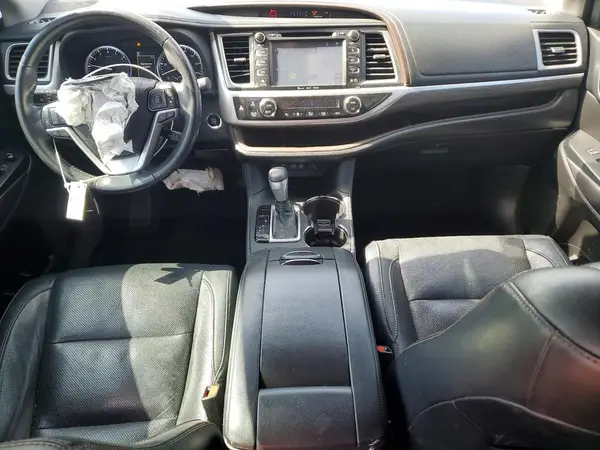 5TDYZRFH1HS231086 2017 TOYOTA HIGHLANDER - Image 8