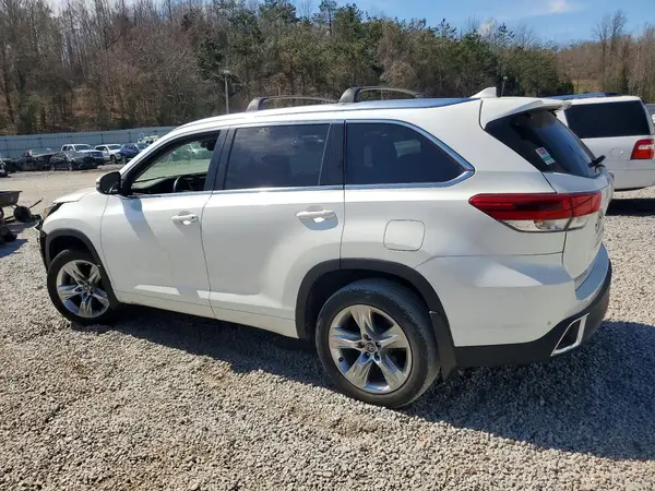 5TDYZRFH1JS235466 2018 TOYOTA HIGHLANDER - Image 2